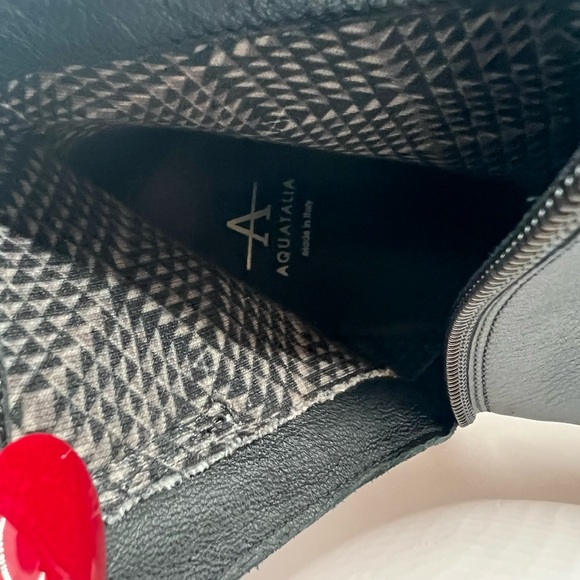 NWOT Aquatalia Black Booties Size 9.5 - Picture 7 of 8